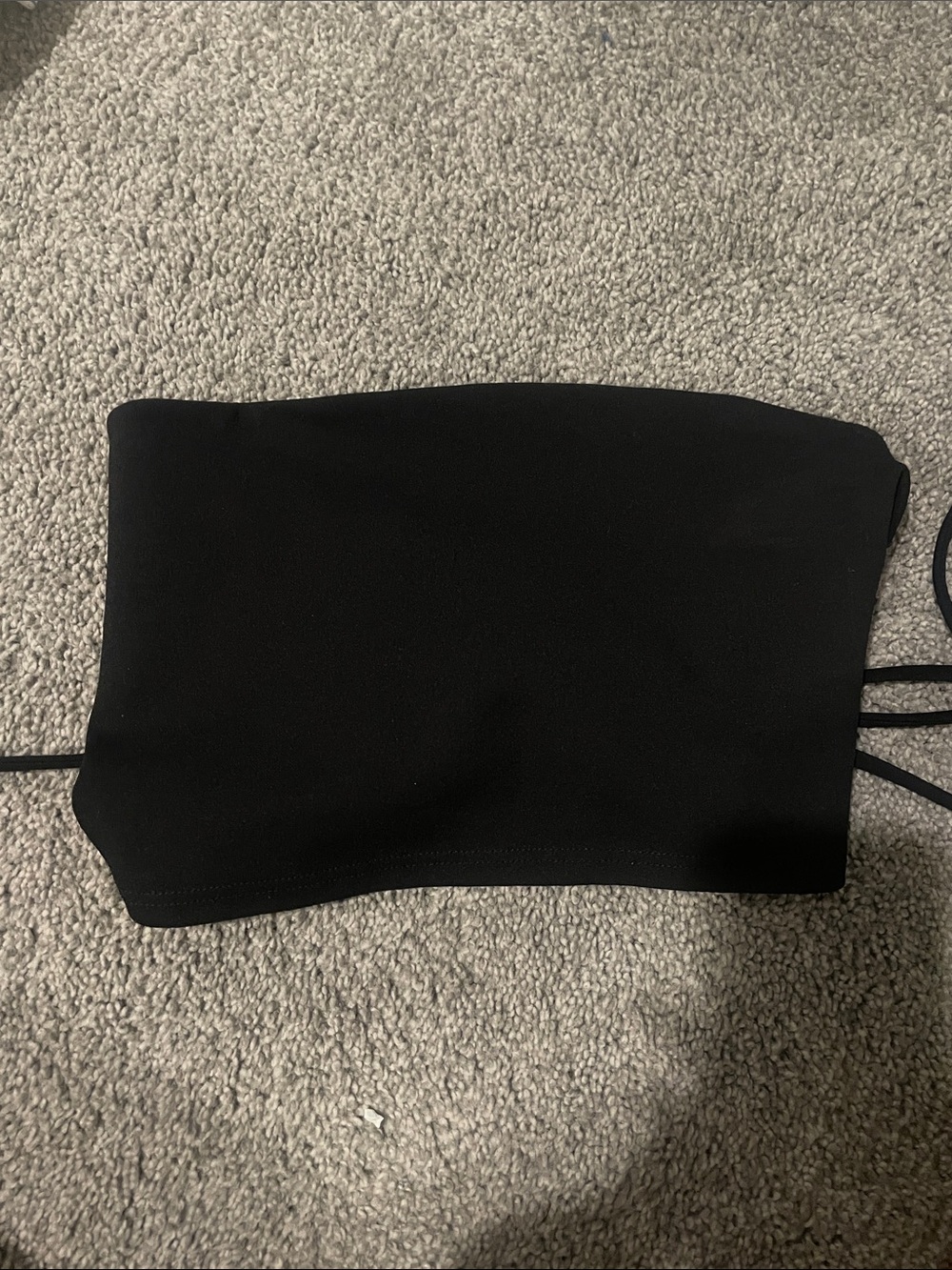 Minimal Black Strapless Bandeau Top - Sleek Everyday Staple